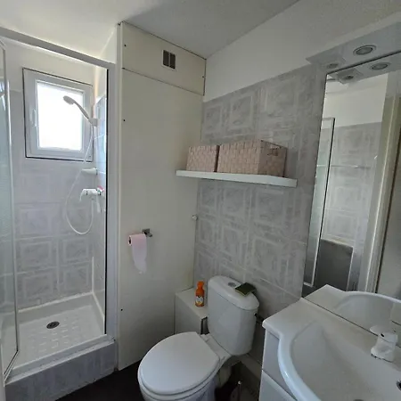Les Bartavelles Apartment *